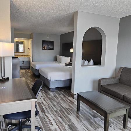 Отель Baymont By Wyndham Orlando East Alafaya Экстерьер фото