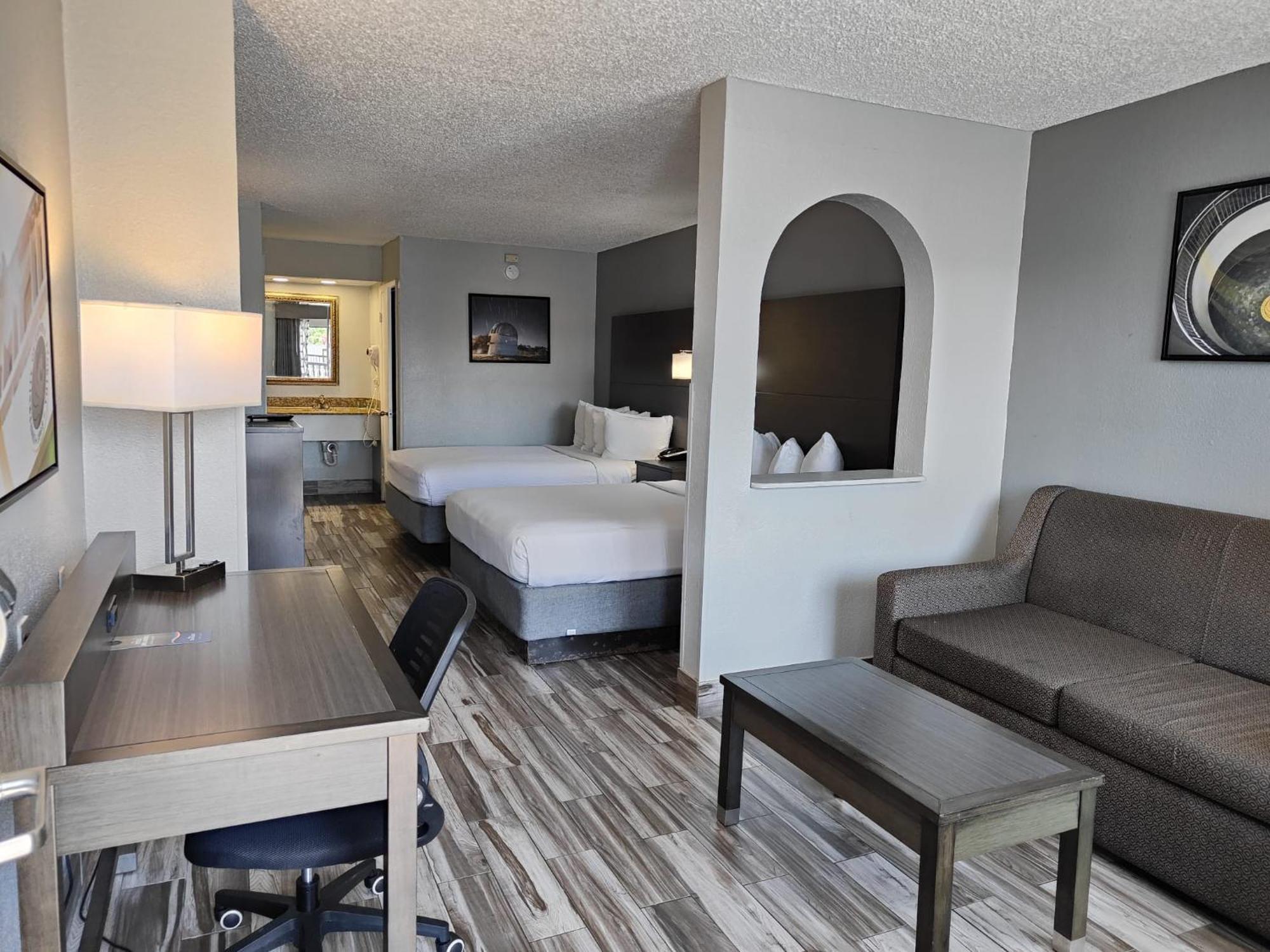 Отель Baymont By Wyndham Orlando East Alafaya Экстерьер фото